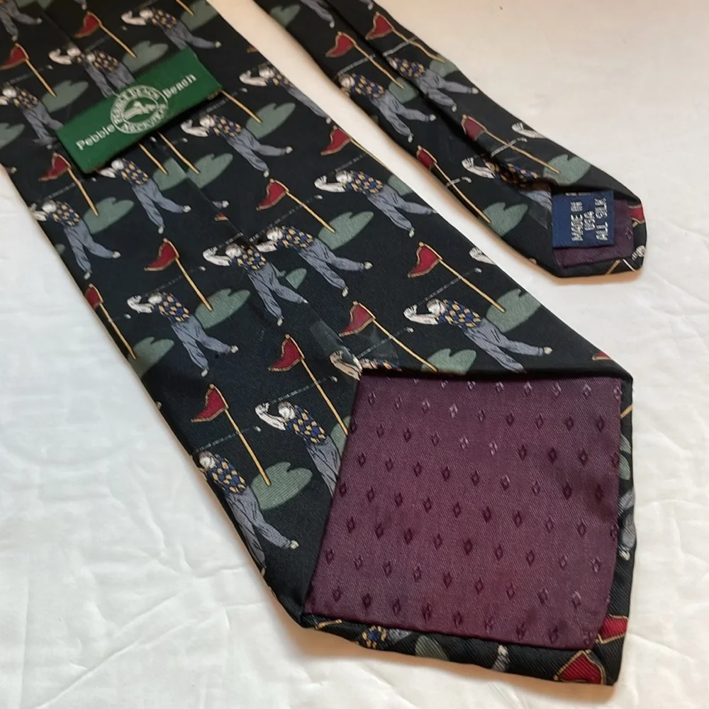 Pebble Beach golf necktie tie 100% silk USA made 56” X 4” black with golfer - Picture 6 of 6